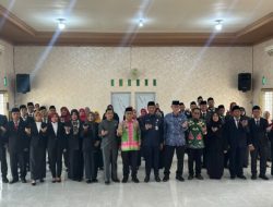 Sekda Lampung Timur Rustam Effendi Lantik 24 Kepala UPTD Puskesmas dan 14 Pejabat Fungsional, Perkuat Pelayanan Kesehatan Masyarakat